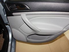 2013款 1.6L 自动 五周年典藏版5座