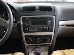 2013款 1.6L 自动 五周年典藏版5座