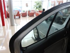 2013款 1.6L 自动 五周年典藏版5座