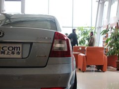 2013款 1.6L 自动 五周年典藏版5座
