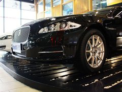 2013款 2.0T 自动 全景商务版