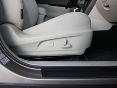 2013款 2.5L CVT 豪华版 5座