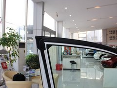 2013款 2.5L CVT 豪华版 5座