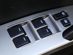 2012款 2.4L 自动 汽油四驱时尚版 5座