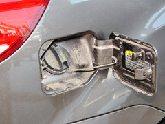 2012款 2.4L 手动 汽油四驱天窗版 5座