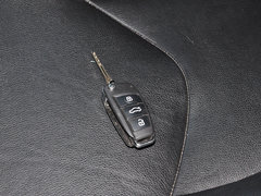 2012款 2.4L 手动 汽油四驱天窗版 5座