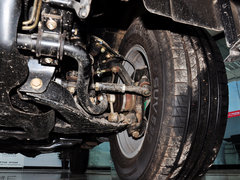 2012款 2.4L 手动 汽油四驱天窗版 5座