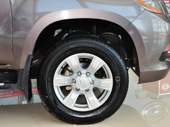 2012款 2.4L 手动 汽油四驱天窗版 5座