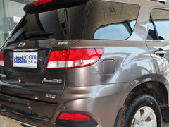 2012款 2.4L 手动 汽油四驱天窗版 5座