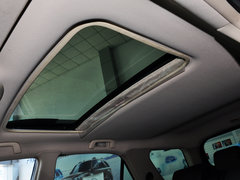 2012款 2.4L 手动 汽油四驱天窗版 5座