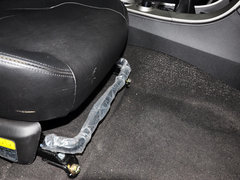 2012款 2.4L 手动 汽油四驱天窗版 5座