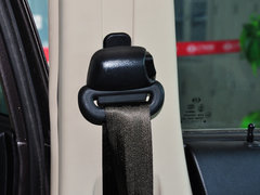 2012款 2.4L 手动 汽油四驱天窗版 5座
