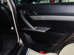 2012款 2.4L 手动 汽油四驱天窗版 5座
