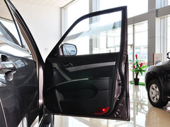 2012款 2.4L 手动 汽油四驱天窗版 5座