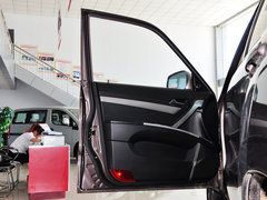 2012款 2.4L 手动 汽油四驱天窗版 5座