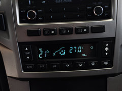 2012款 2.4L 手动 汽油四驱天窗版 5座