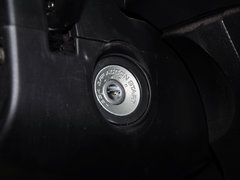 2012款 2.4L 手动 汽油四驱天窗版 5座