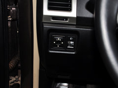 2012款 2.4L 手动 汽油四驱天窗版 5座
