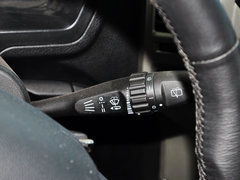 2012款 2.4L 手动 汽油四驱天窗版 5座