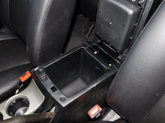 2012款 2.4L 手动 汽油四驱天窗版 5座