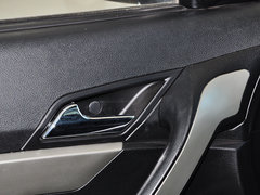 2012款 2.4L 手动 汽油四驱天窗版 5座