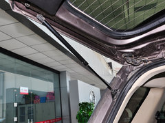 2012款 2.4L 手动 汽油四驱天窗版 5座