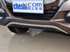 2012款 2.4L 手动 汽油四驱天窗版 5座