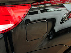 2012款 2.0L 手动 汽油两驱天窗版 5座