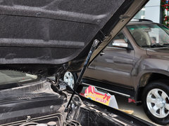2012款 2.0L 手动 汽油两驱天窗版 5座