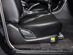 2012款 2.0L 手动 汽油两驱天窗版 5座