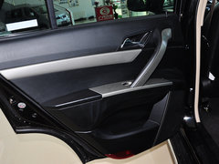 2012款 2.0L 手动 汽油两驱天窗版 5座