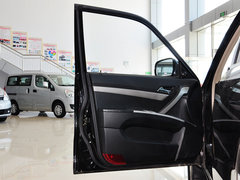 2012款 2.0L 手动 汽油两驱天窗版 5座