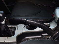 2012款 2.0L 手动 汽油两驱天窗版 5座