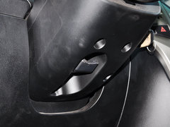 2012款 2.0L 手动 汽油两驱天窗版 5座