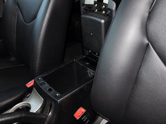 2012款 2.0L 手动 汽油两驱天窗版 5座