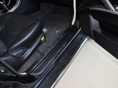 2012款 2.0L 手动 汽油两驱天窗版 5座