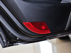 奥轩GX5 2012款 2.0L 手动 汽油两驱天窗版 5座