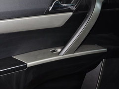2012款 2.0L 手动 汽油两驱天窗版 5座