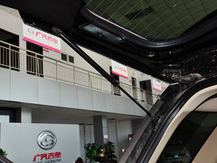 2012款 2.0L 手动 汽油两驱天窗版 5座