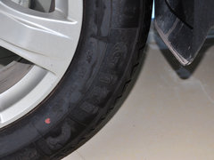 2012款 2.0L 手动 汽油两驱天窗版 5座