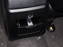 2012款 2.0L 手动 汽油两驱天窗版 5座