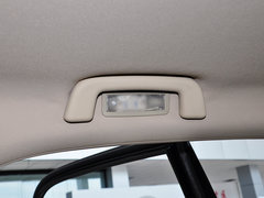 2012款 2.0L 手动 汽油两驱天窗版 5座