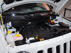 2013款 2.4L CVT 炫黑运动版 5座
