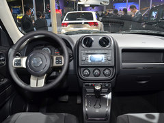 2013款 2.4L CVT 炫黑运动版 5座