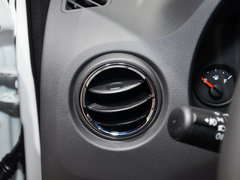 2013款 2.4L CVT 炫黑运动版 5座
