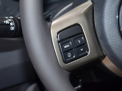 2013款 2.4L CVT 炫黑运动版 5座
