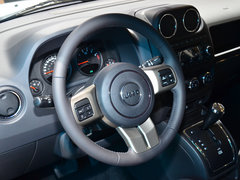 2013款 2.4L CVT 炫黑运动版 5座