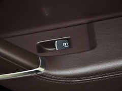 2012款 旅行版 2.0TSI 四驱舒适型