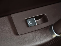 2012款 旅行版 2.0TSI 四驱舒适型