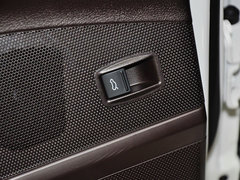 2012款 旅行版 2.0TSI 四驱舒适型